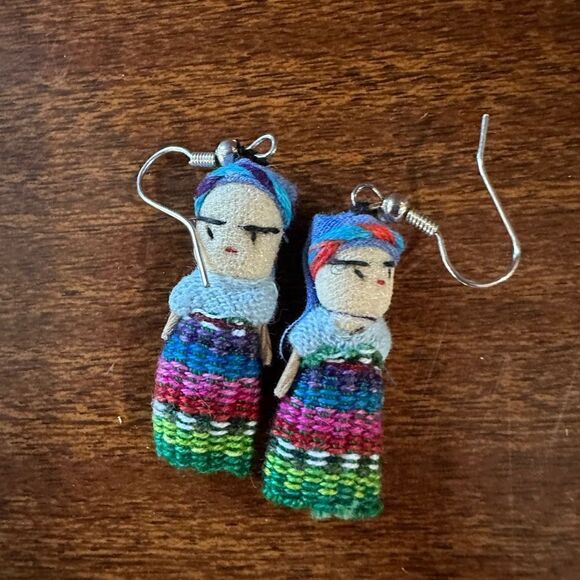 Set of 2 - handmade Mexican worry doll earrings - Picture 3 of 6